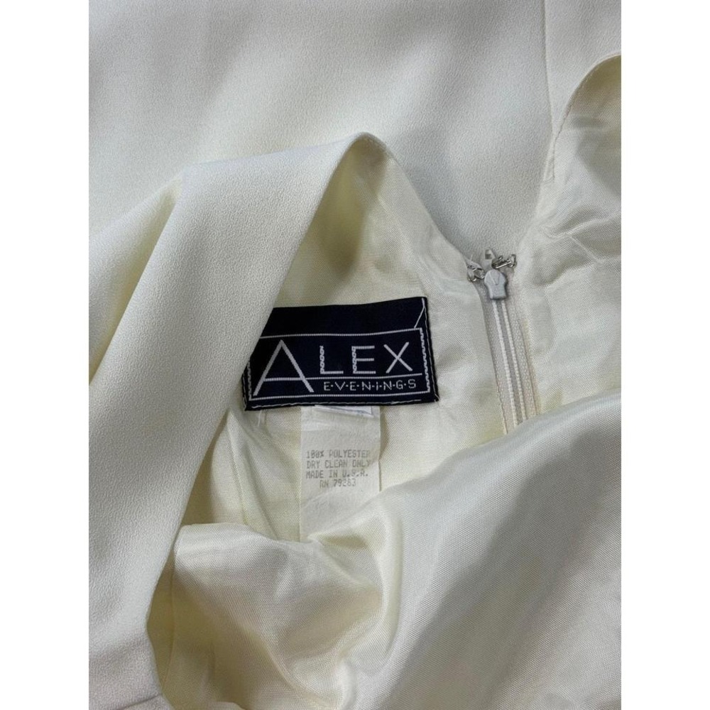 Alex Evenings Ivory Sleeveless Sheath Dress Knee Length Size 8 - Picture 7 of 8